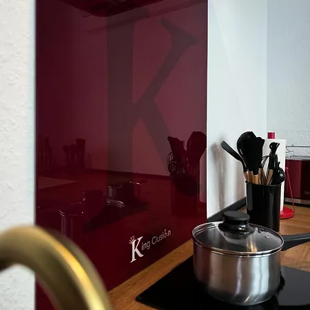 King Clusion Apartment