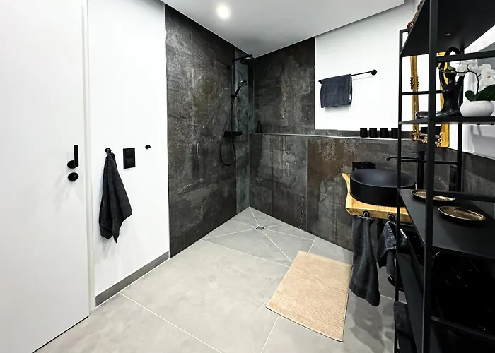 King Clusion Διαμέρισμα Κόμπλεντς